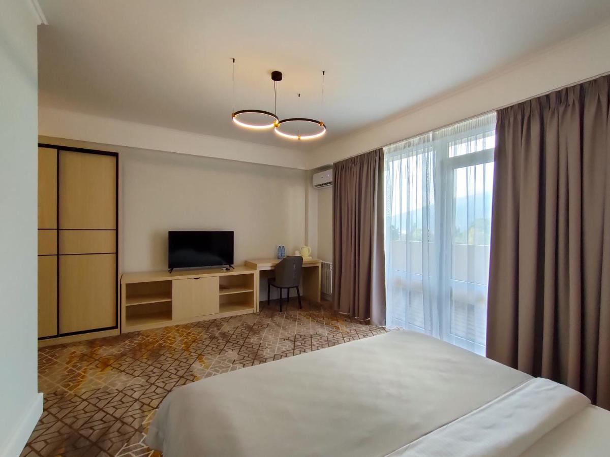 Hotel Citrus Gagra Exteriör bild