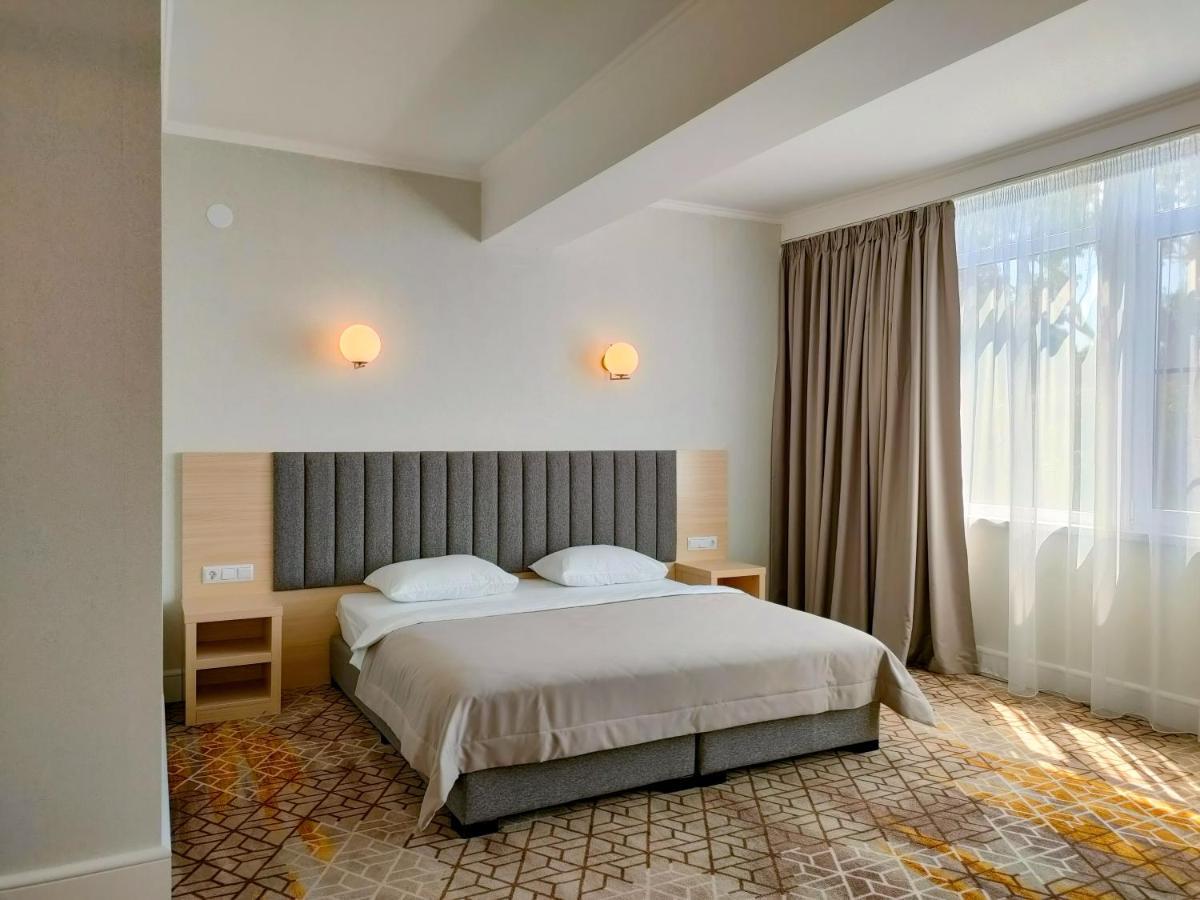 Hotel Citrus Gagra Exteriör bild