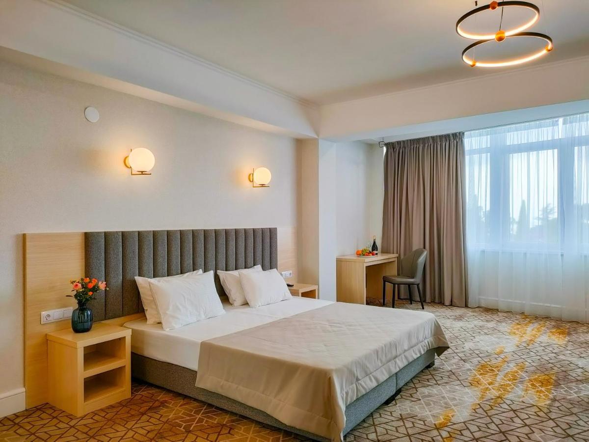 Hotel Citrus Gagra Exteriör bild